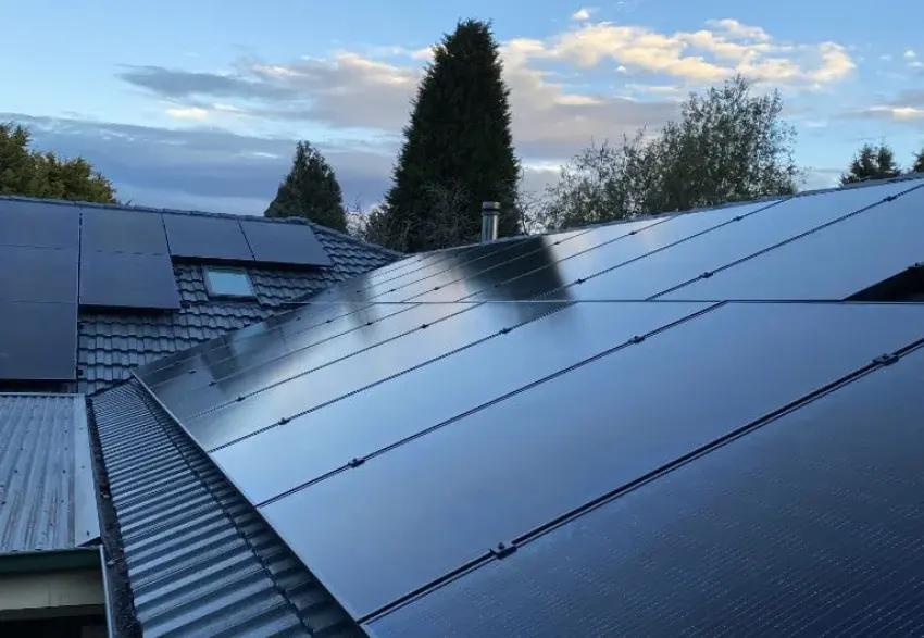 A completed Lenergy solar installation