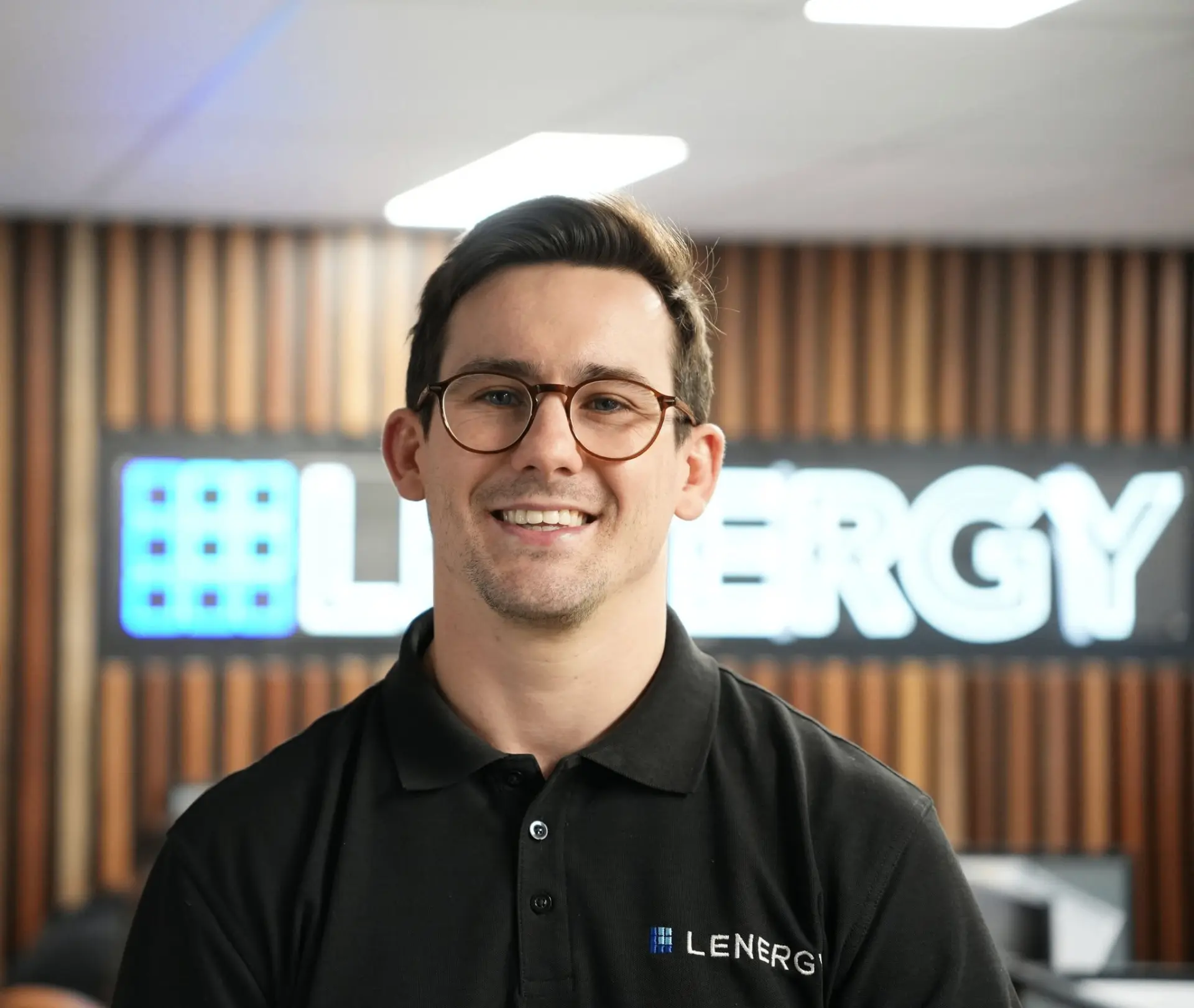 A member of the Lenergy team