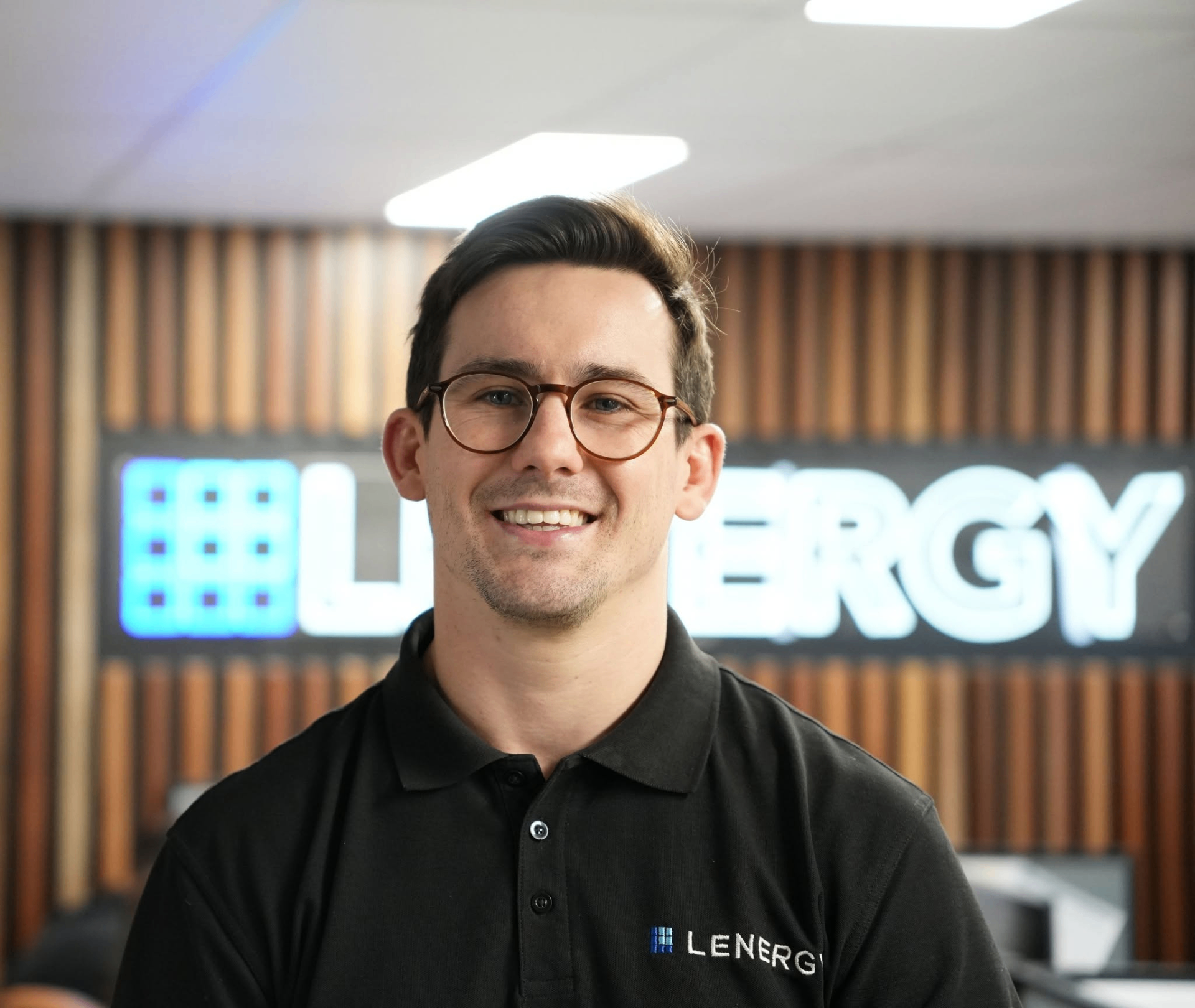 A member of the Lenergy team